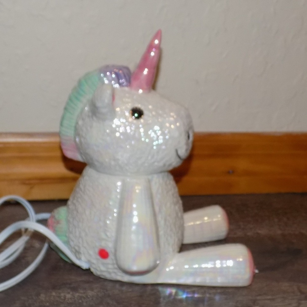 Scentsy Stella the Unicorn Wax Warmer Kids‎ White Iridescent Excellent Ceramic